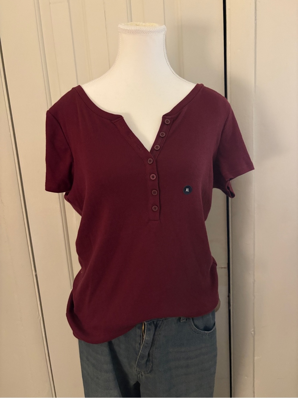 Hollister Short Sleeve Henley Top - Burgundy